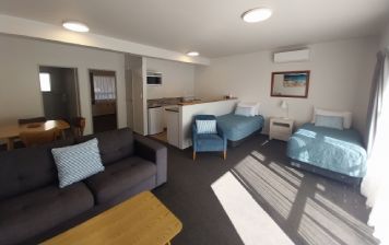 Ground Floor 1-Bedroom room